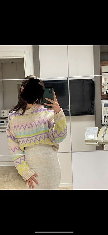 BERSHKA kazak