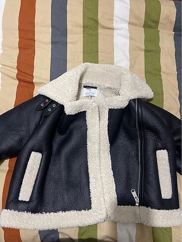 m Beden siyah Renk Stradivarius içi yünlü biker ceket