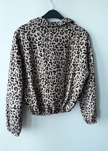 Kadın leopar desenli buluz - Görsel 3