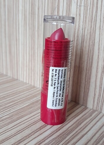 Essence Heart Core 01 Crazy Cherry Essence Dudak Nemlendirici