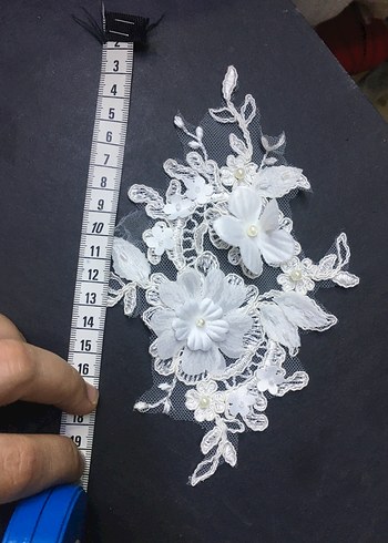 İnci Detaylı Beyaz Dantel Çiçek Aplike