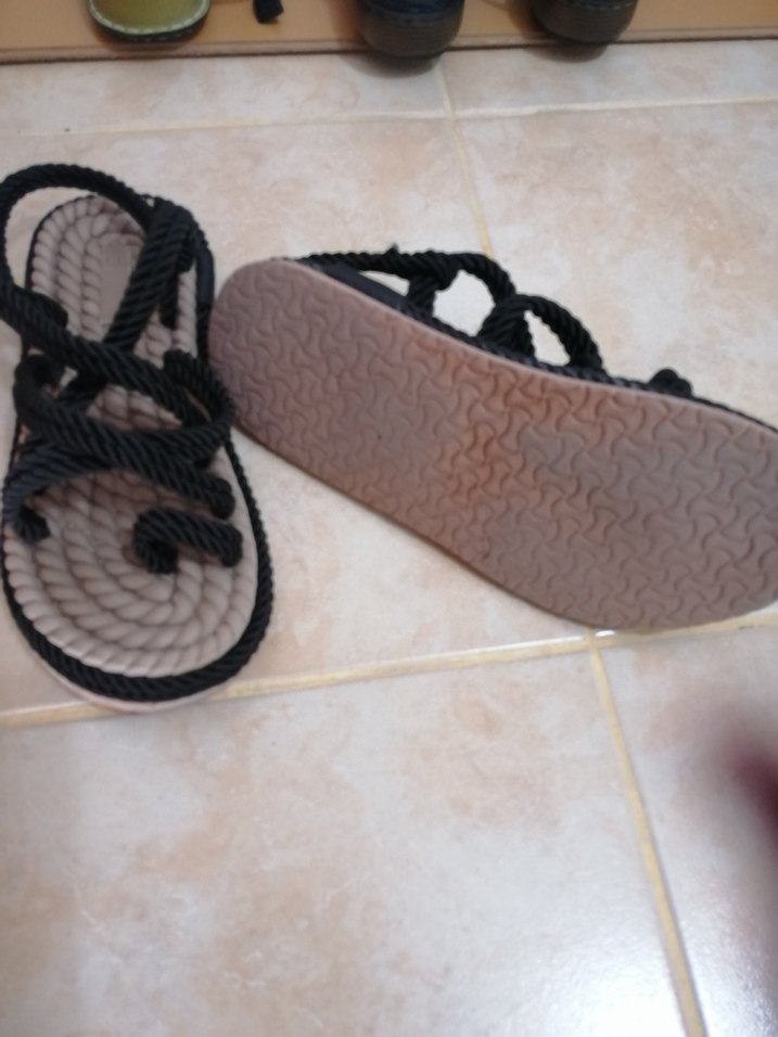 Kadın Siyah Bağcıklı Minimalist Sandalet - Görsel 4