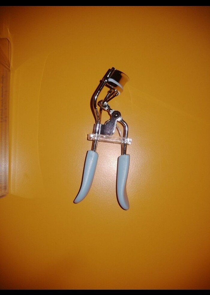 KİRPİK KIVIRICI  - Görsel 2