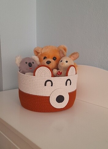 23×15 kiremit ve ekru rengidir