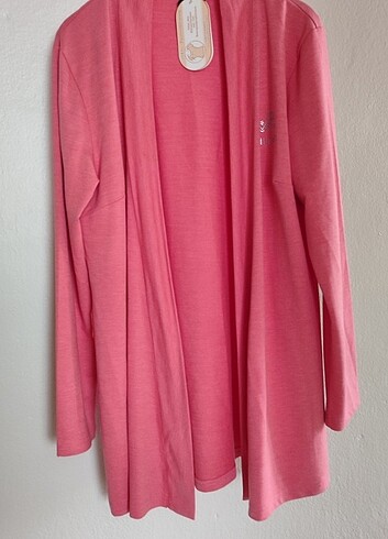 ZARA HIRKA