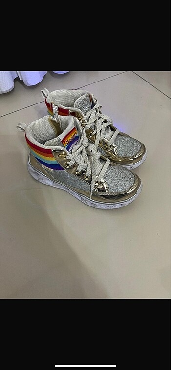 Skechers Skechers bot
