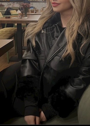 Bershka Kürklü Siyah Deri Kadın Ceket