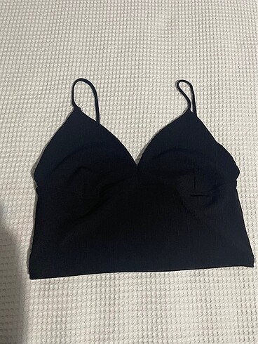 Zara Siyah crop