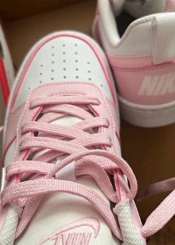 Pembe Bağcıklı Kadın Spor Ayakkabı - Görsel 3