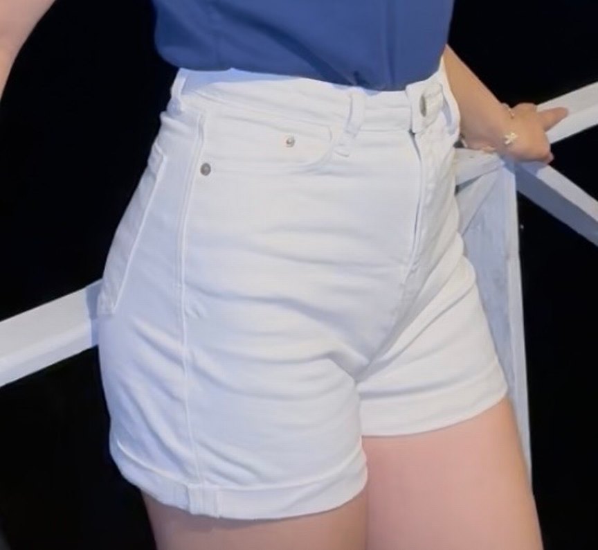 Kadın Beyaz Mini Denim Şort - Görsel 3