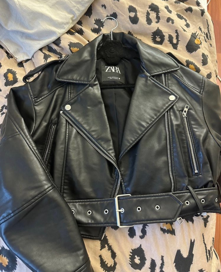 Kemer Detaylı Siyah Deri Biker Ceket - Görsel 2