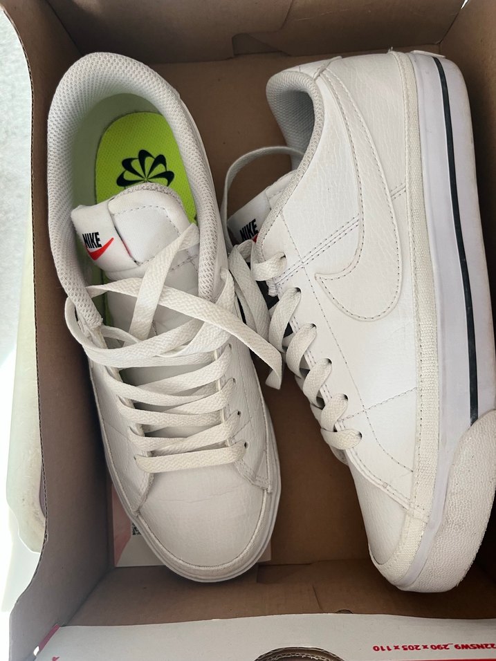 Nike Beyaz Kadın Spor Ayakkabı Velcro - Görsel 3