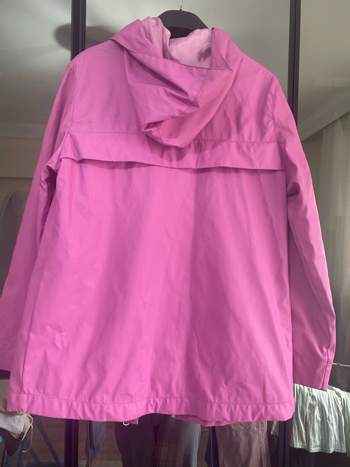 Kız Çocuk Parlak Pembe Fermuarlı Yağmurluk - Görsel 4