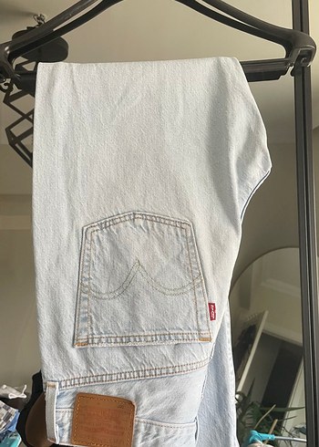 Levis Acik Mavi Denim Jean