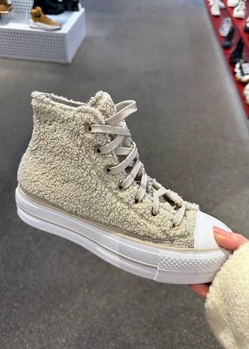 Bej / taş 38 numara peluş converse - Görsel 2