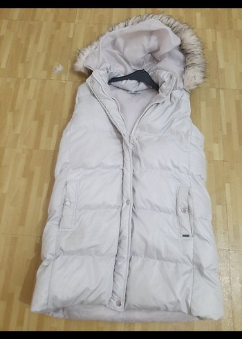 Diğer Kadın Beyaz Kürklü Kapüşonlu Yelek