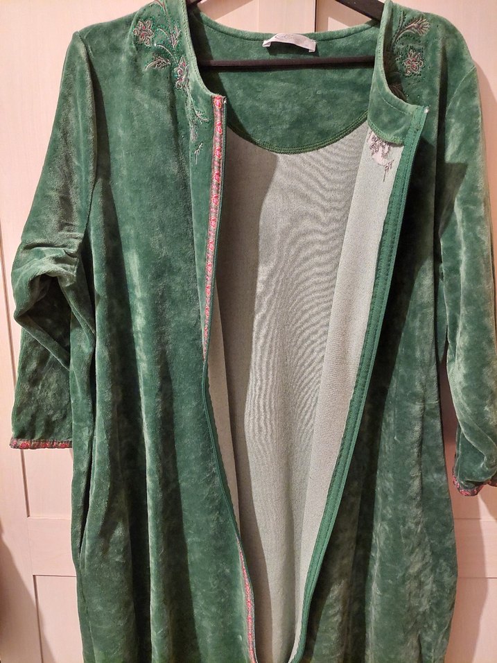 Yeşil Nakışlı Kadın kadife Uzun Elbise - Görsel 4