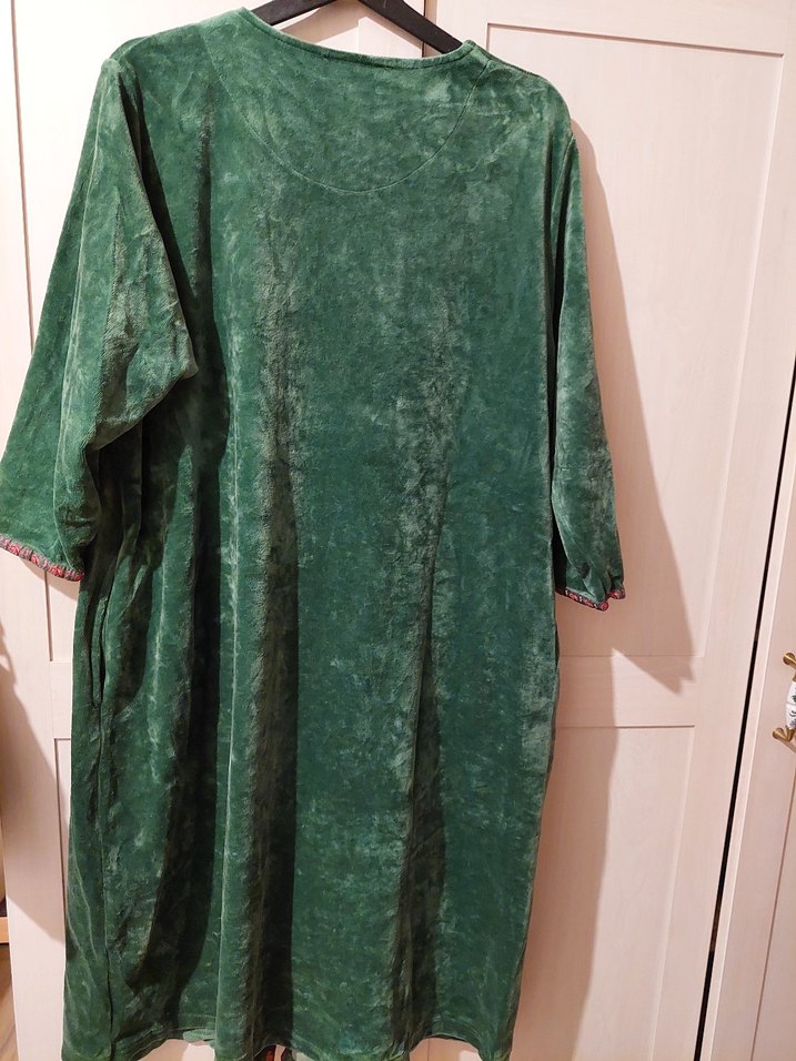 Yeşil Nakışlı Kadın kadife Uzun Elbise - Görsel 3