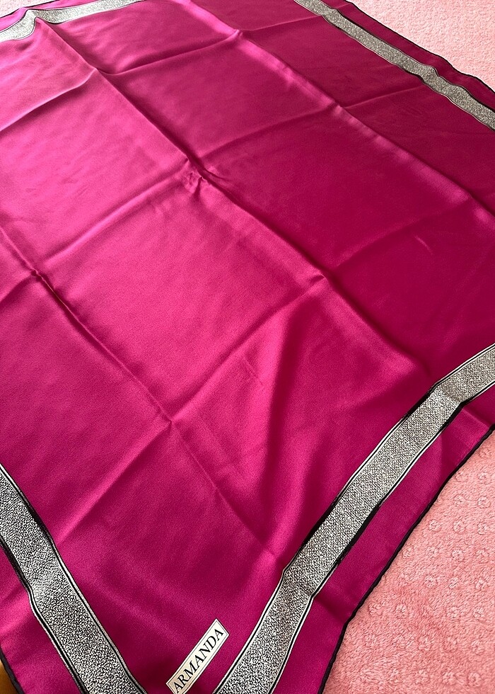 Armanda eşarp - Görsel 3