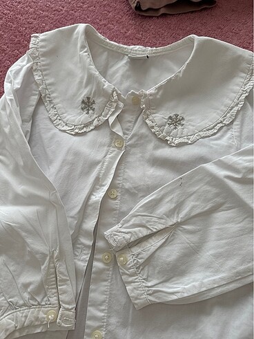 Beyaz yakalı gömlek - Görsel 4