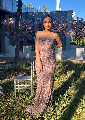 Kahverengi Parlak Dantel Detaylı Uzun Abiye Elbise - Görsel 3