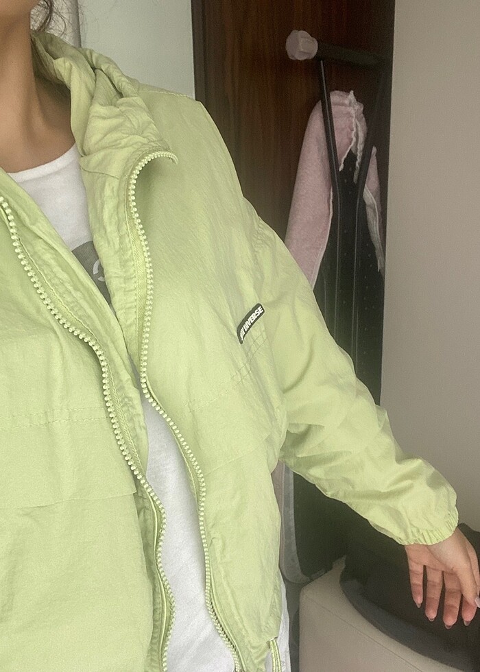 Bershka yağmurluk - Görsel 4