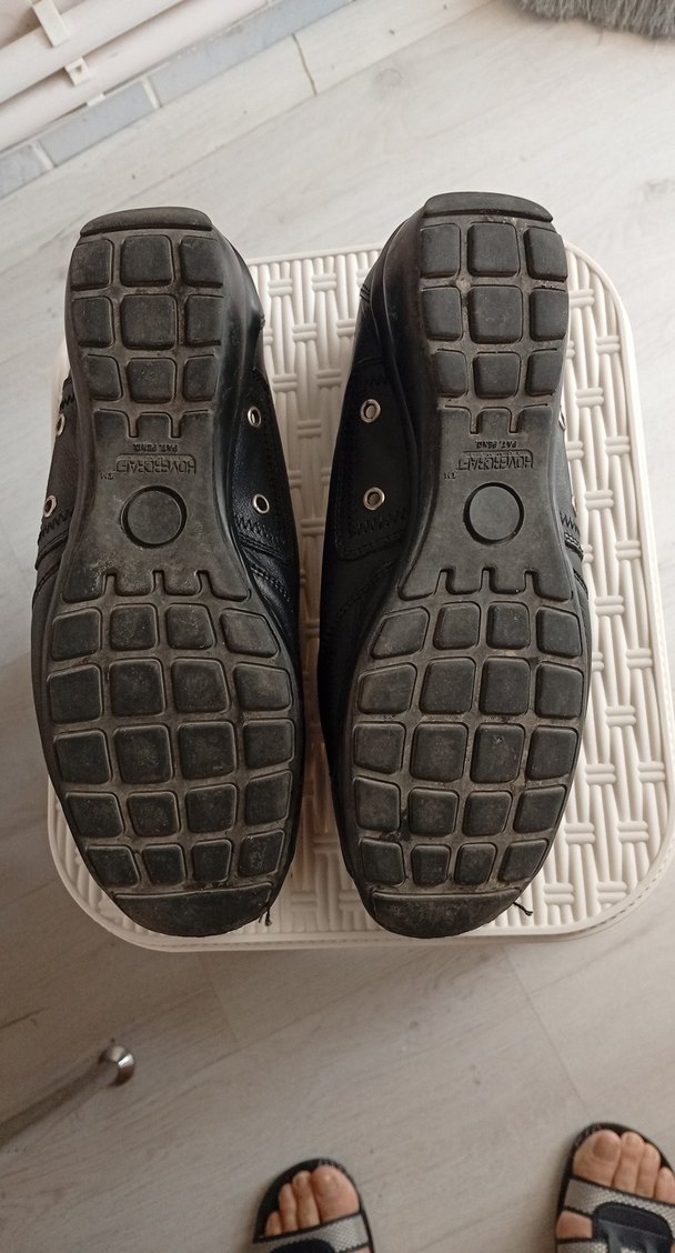 siyah renkli cırtlı bayan ayakkabı - Görsel 2