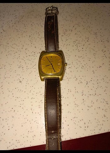 Omega saat 