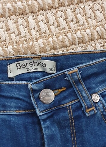 Bershka pantolom