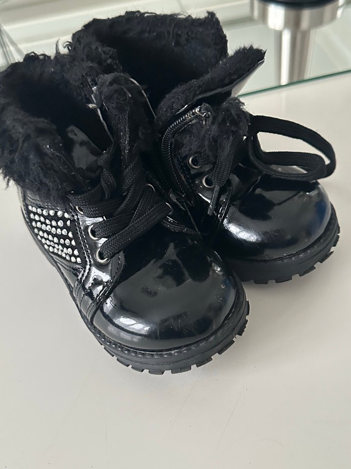 Kız Çocuk Siyah  Kürklü Bot - Görsel 2