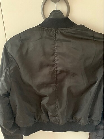 s Beden Pull and bear siyah bomber ceket
