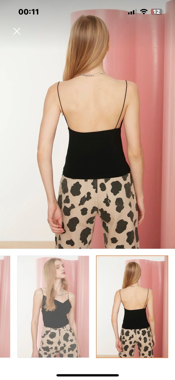 Siyah V Yaka Kolsuz Mini Bluz - Görsel 3