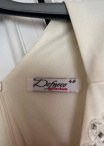 Uzun Beyaz İncili V Yaka Abiye Elbise - Görsel 2