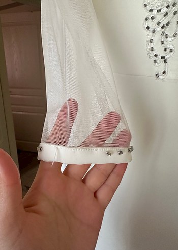 Uzun Beyaz İncili V Yaka Abiye Elbise - Görsel 3