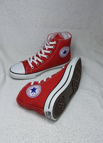 40 Beden kırmızı Renk Converse All Star Yeni Sezon Kahve TabanConverse