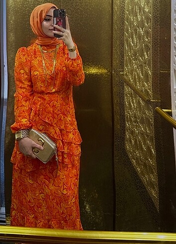 Modest elbise