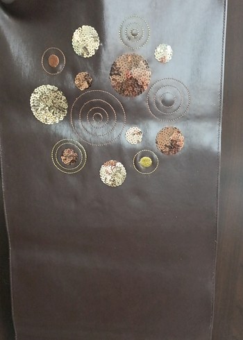 Koyu Kahverengi Nakışlı Modern Masa Örtüsü ranir deri . - Görsel 3