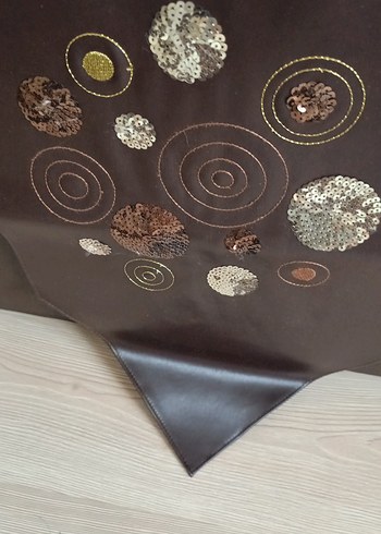 Koyu Kahverengi Nakışlı Modern Masa Örtüsü ranir deri . - Görsel 7