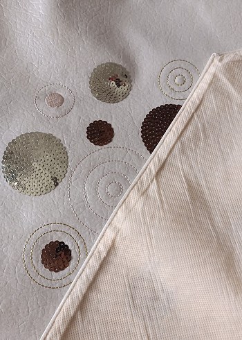 İşlemeli Beyaz Modern Masa Örtüsü.ranır - Görsel 8