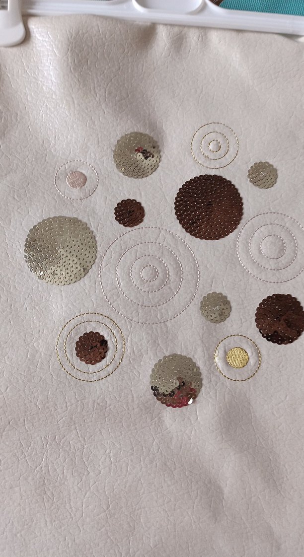 İşlemeli Beyaz Modern Masa Örtüsü.ranır - Görsel 5