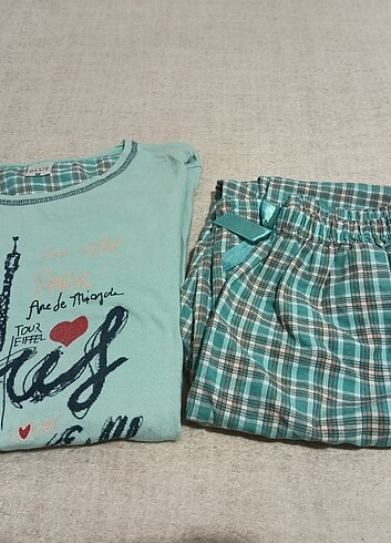 Diğer Pijama Takımı