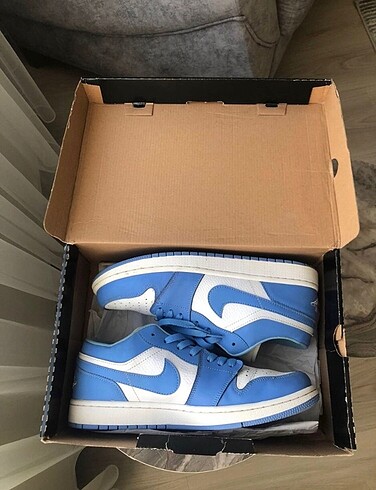 Nike jordan blue