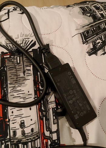 HP 15 HARİCİ EKRAN KARTLI DİZÜSTÜ LAPTOP 2GB REM 2GB R5 GRAFİK - Görsel 4