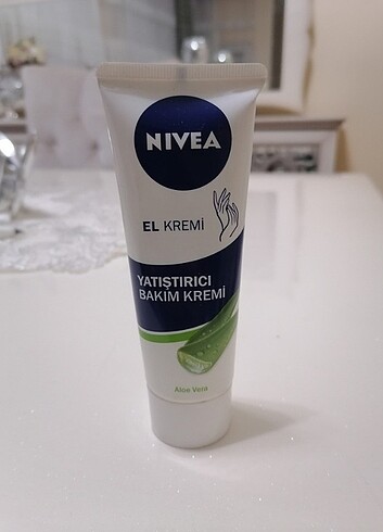 NİVEA ALOVERALI EL Kremi 75ML