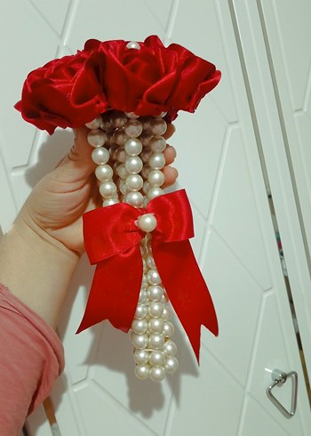 İnci Detaylı Kırmızı Saten Çiçek - Görsel 2