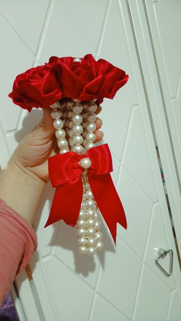 İnci Detaylı Kırmızı Saten Çiçek - Görsel 2