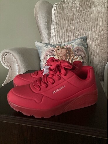 35 Beden 35 no sıfır skechers