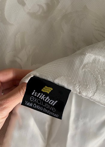 Beyaz Desensiz Yatak Örtüsü - Görsel 3