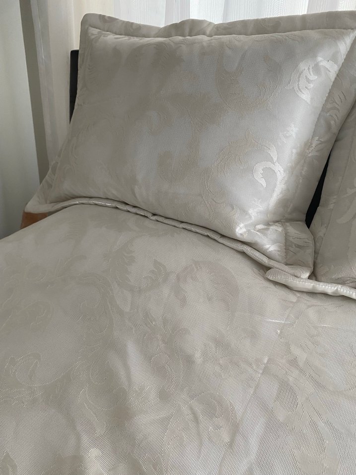 Beyaz Desensiz Yatak Örtüsü - Görsel 5