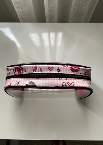 Victoria's Secret Pembe Şeffaf Makyaj Çantası - Görsel 2